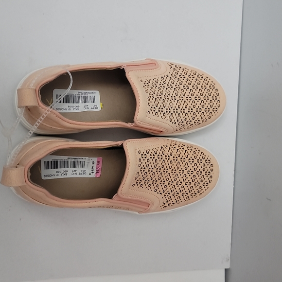 Vionic Women's Kimmie Perforated Slip On Sneaker - Picture 5 of 8